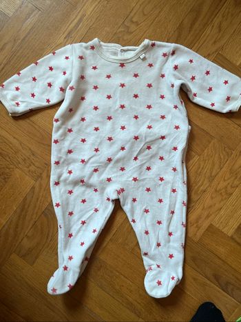 Pyjama Petit bateau 6 mois blanc étoiles rouges