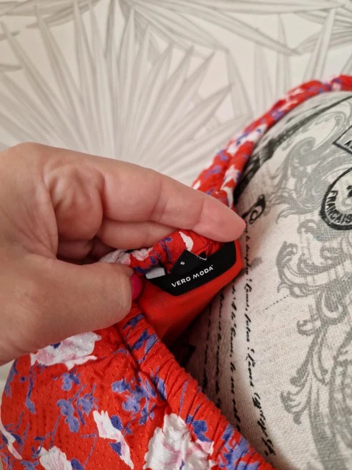 Jolie robe fleuris taille 36 - photo numéro 5