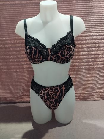 Ensemble sous vêtements léopard