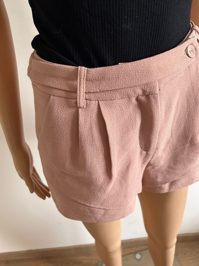 Short beige nude Morgan taille 34 jamais porté - photo numéro 4