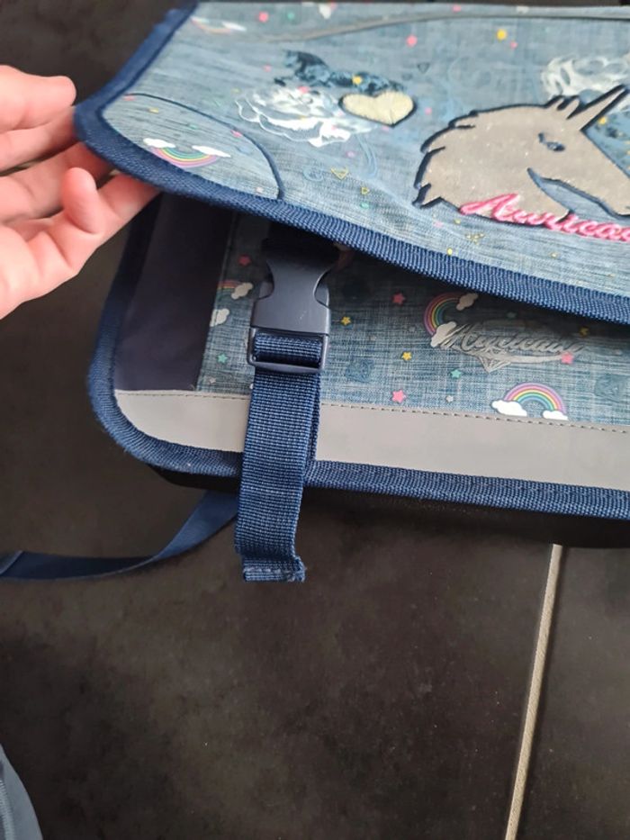 Cartable/sac a dos auricade pour primaire bleu avec licorne - photo numéro 3