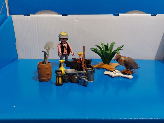 Playmobil western  chercheur d or