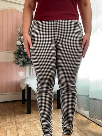 Pantalon à carreaux taille 40