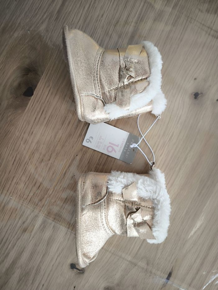 Chaussons taille 16