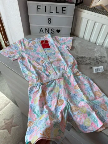 Jolie combishort pyjama 6-8 ans DPAM neuve