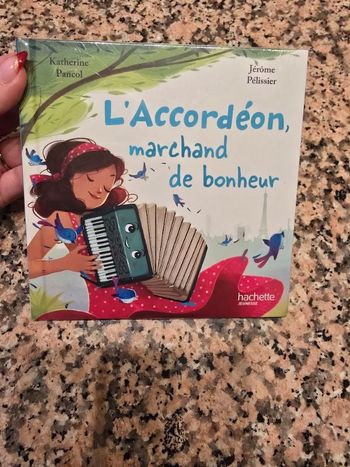 Livre macdo : L'accordéon marchand de bonheur neuf