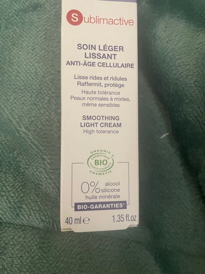 Soin Jonzac léger visage  lissant anti âge  repulpant eau micellaire - photo numéro 3