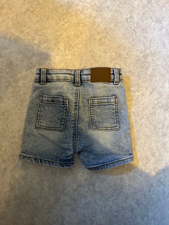 Short 12 mois - photo numéro 3