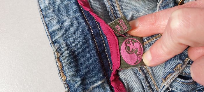 Jeans 14 ans - photo numéro 4