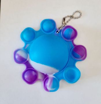 Pop-it bleu mauve blanc porte-clefs