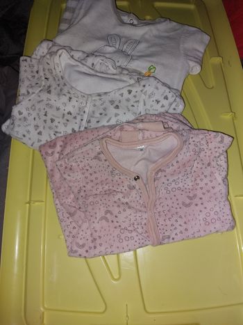 Lot 3 pyjamas 18 mois