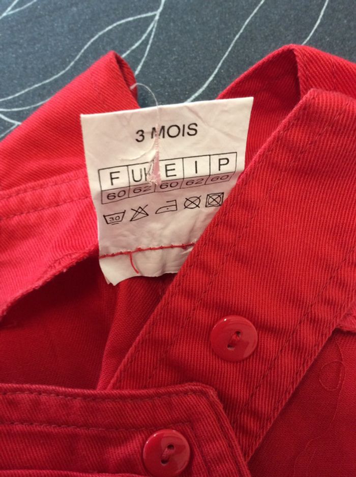Salopette rouge - photo numéro 7