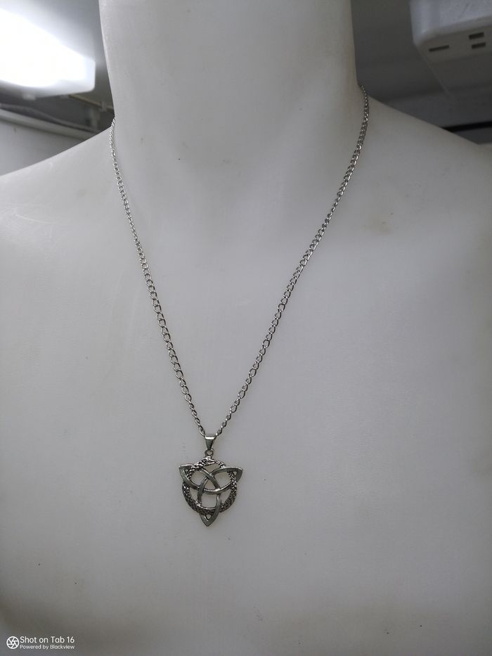 Collier neuf pendentif à nœud pour homme celtique