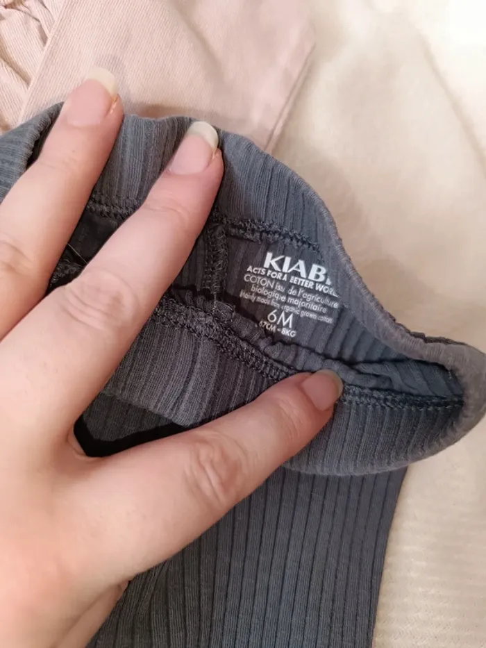 🎀 très jolie ensemble Kiabi haut rose legging gris taille 6 mois 🎀 - photo numéro 3