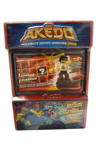 Akedo Ultimate Arcade Warriors 1 guerrier mystère avec socle de combat Moose Toys neuf