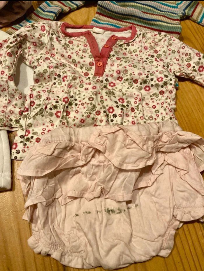 Lot de vêtements bébé fille 9 mois - photo numéro 2