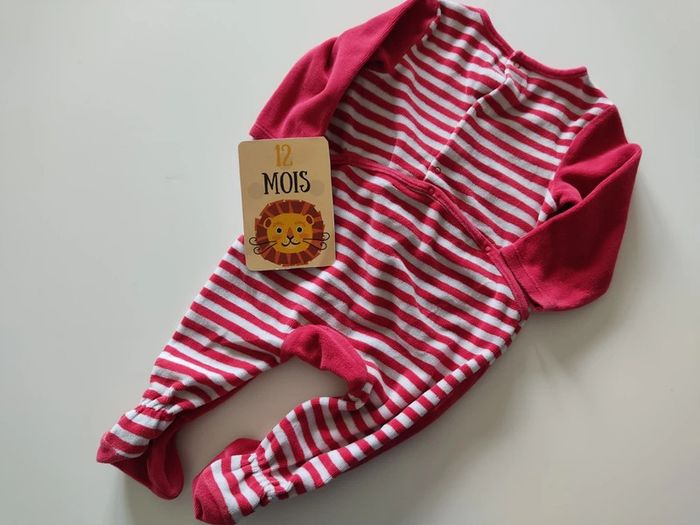 Pyjama velours taille 12 mois - photo numéro 2