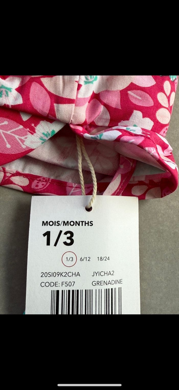 Casquette avec ficelles été fleurs 1/3 mois - photo numéro 10