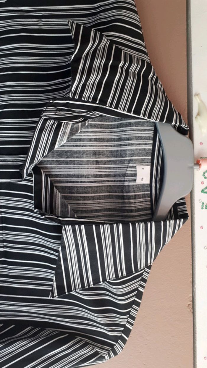 Chemise "classe/chic" rayée noire et blanche - photo numéro 3