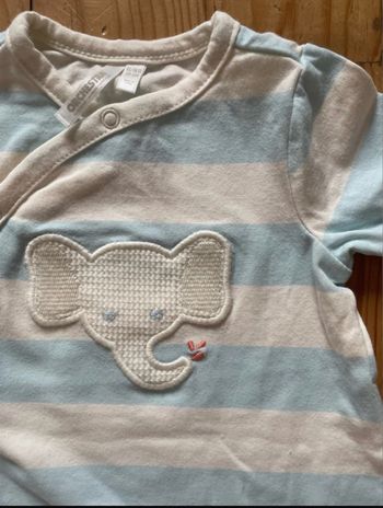 Pyjama nouveau née neuf