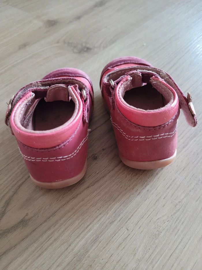 Chaussures babies à scratch pointure 19 - photo numéro 2
