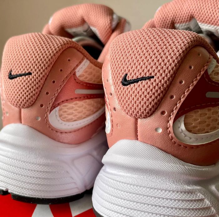 V5 RNR Corail - Nike - Washed Coral - Taille 39 - Neuf avec boîte - photo numéro 7