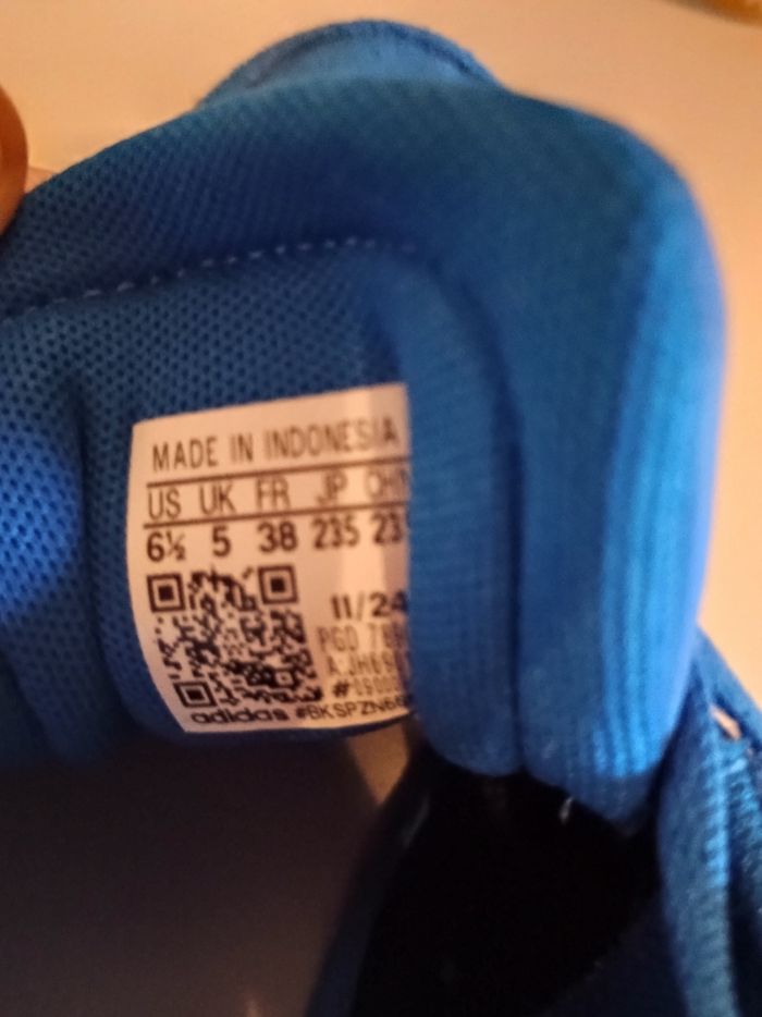 Adidas - photo numéro 2