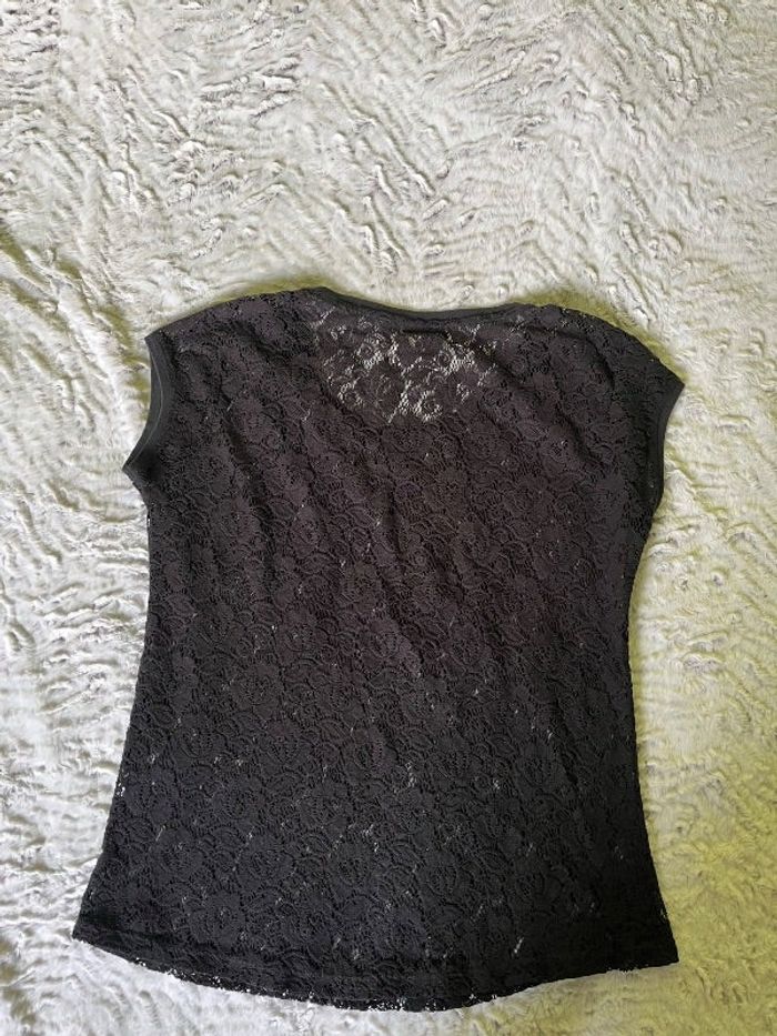 Tee shirt Zara dentelle noir taille M