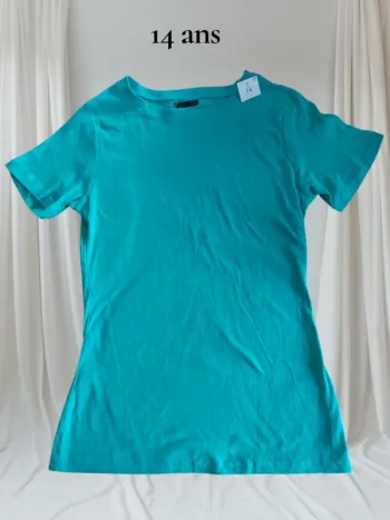 T-shirt manches courtes-14 ans -Neuf avec étiquette