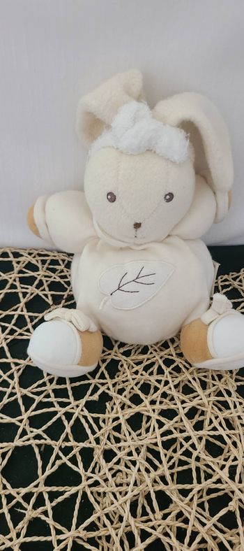 Doudou Lapin Boule Coton Blanc Cassé Broderie Feuille Kaloo