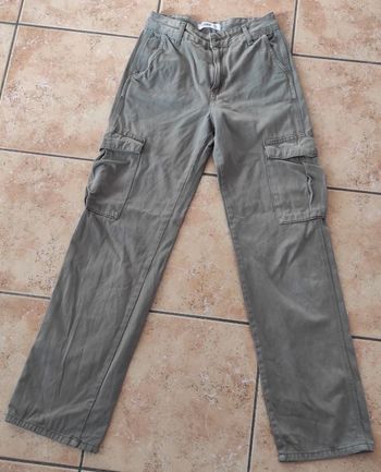 Pantalon cargo Pull & Bear 32  kaki