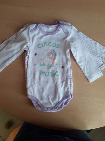 Lot de 3 bodies 86 cm