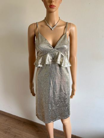 Robe dorée neuve à bretelles Only taille M