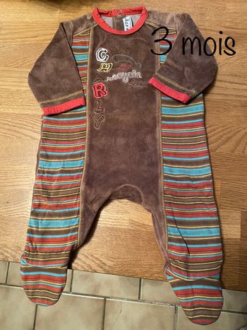 Pyjama ~ 3 mois