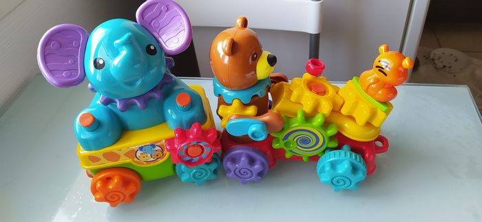 VTech super train à engrenages magique sans locomotive - photo numéro 2