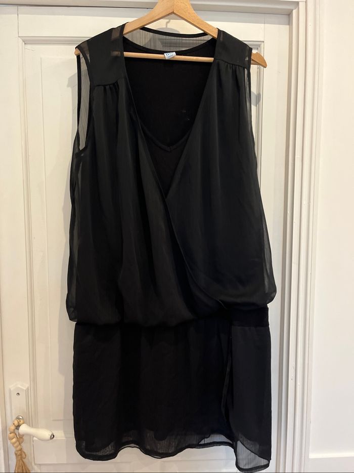 Robe voile sans manche