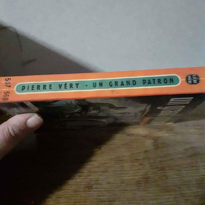 Un grand patron de Pierre Véry - photo numéro 2