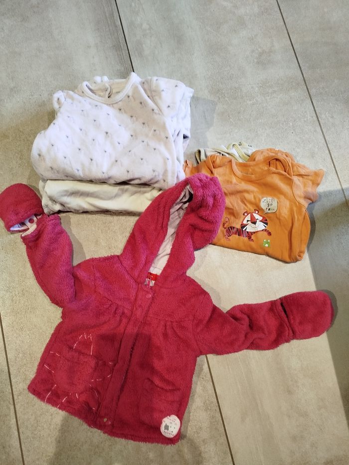 Lot vêtements fille 18 mois