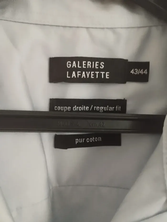 Jolie chemise taille 43/44 - photo numéro 3