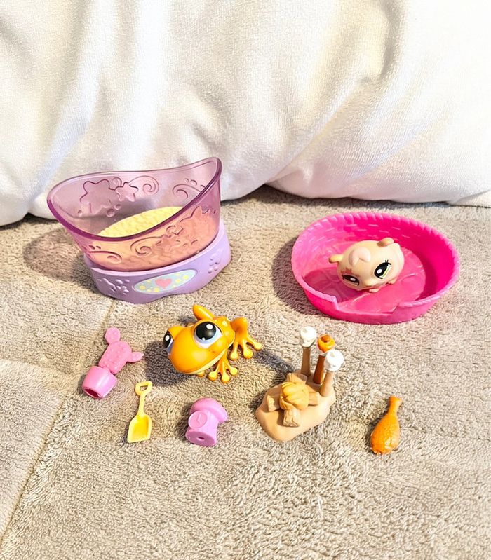Lot littlest pet shop