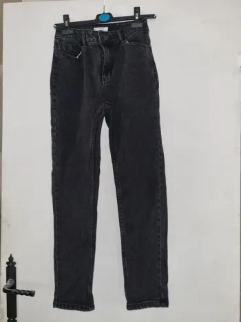 Jean mom