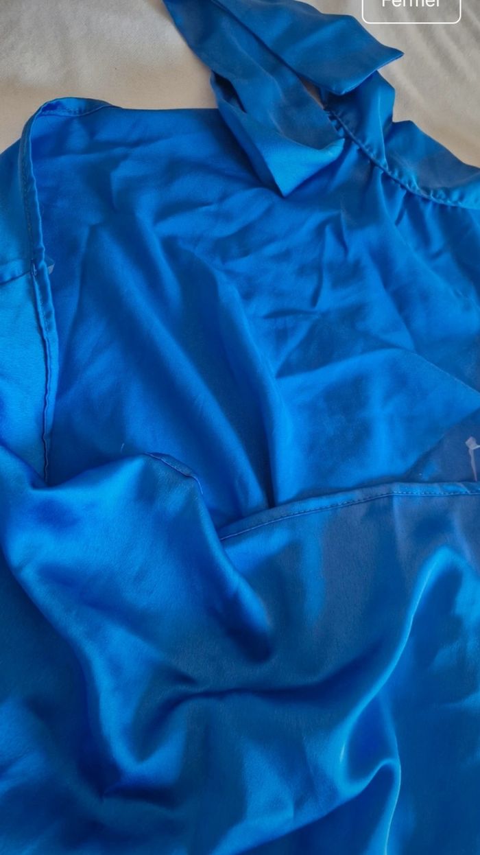 Robe dos nu - photo numéro 3