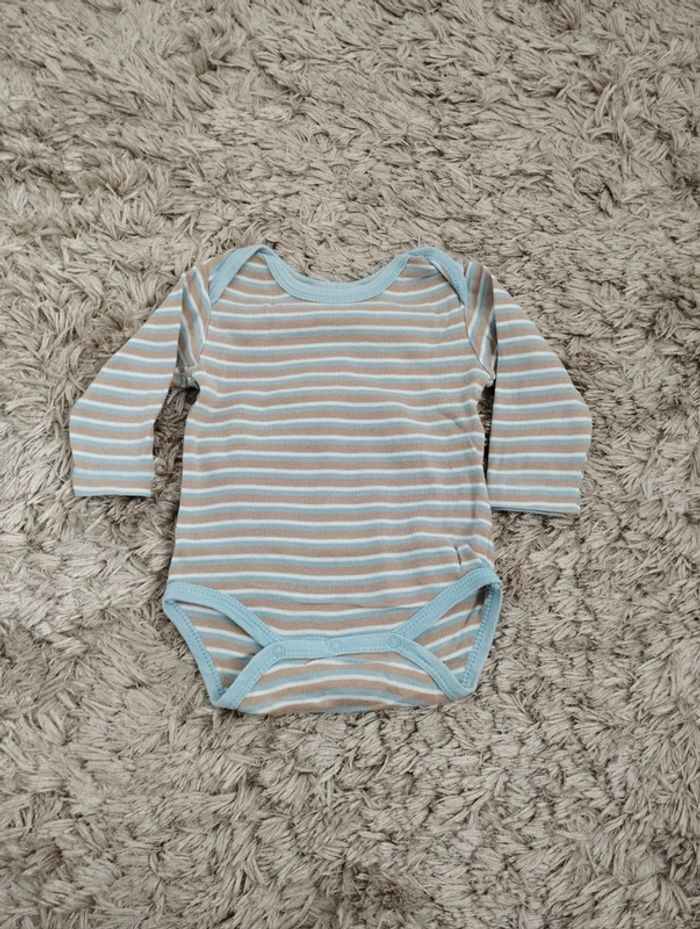 Body 3 mois - photo numéro 2