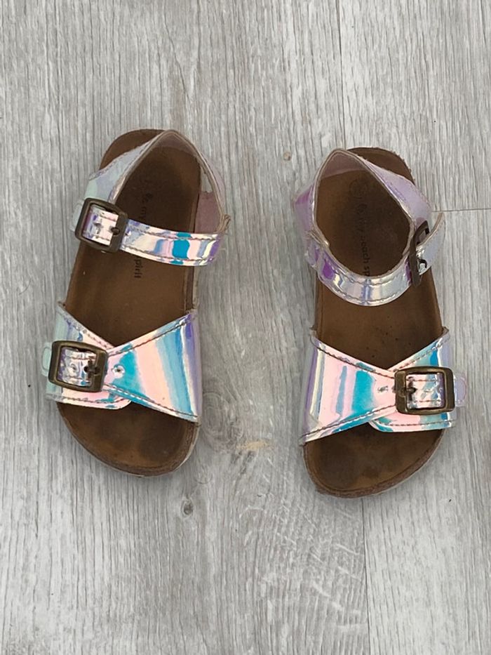Sandale taille 23