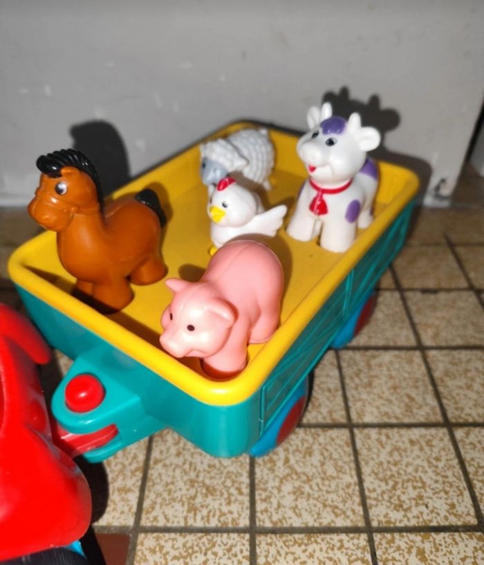 Tracteur kidWay qui avance tout seul avec son et lumière - photo numéro 3