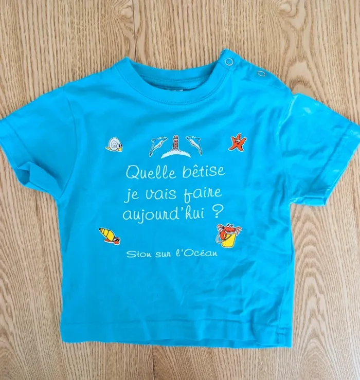 Tee shirt à manches courtes 12 mois