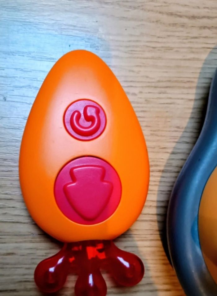 Voiture télécommandée ouaps - photo numéro 2