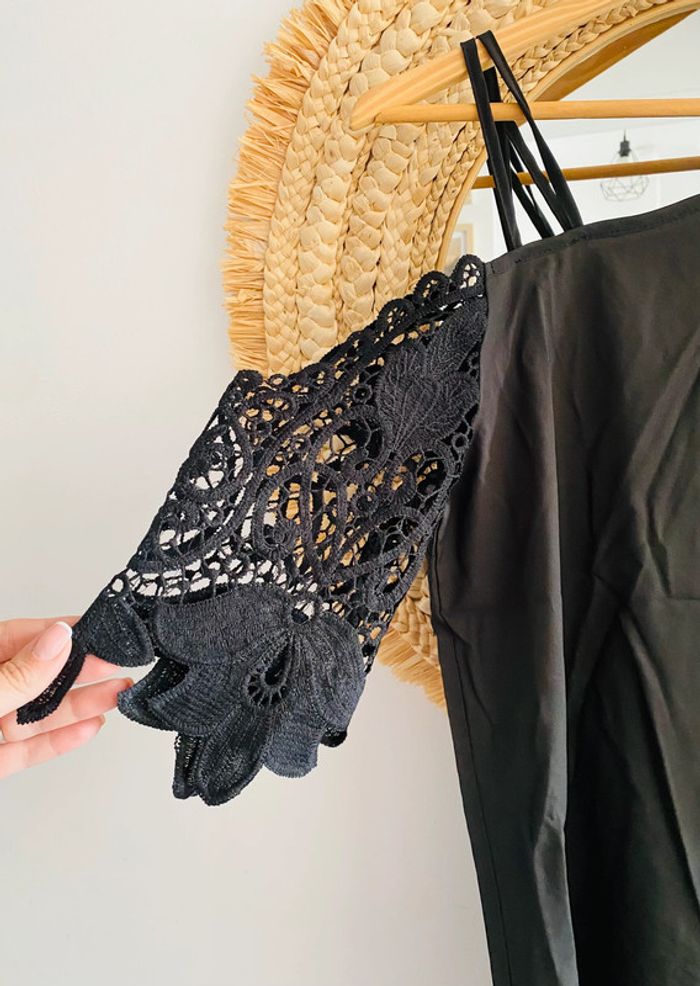 Robe noire avec dentelles neuve taille L - photo numéro 3