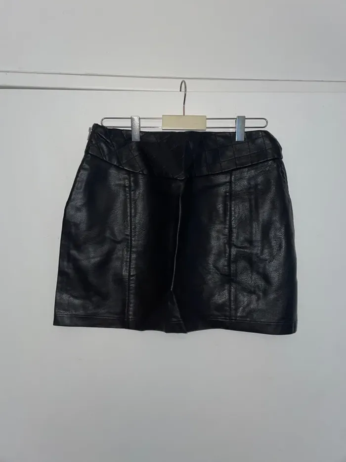 Jupe simili cuir Zara M - photo numéro 2