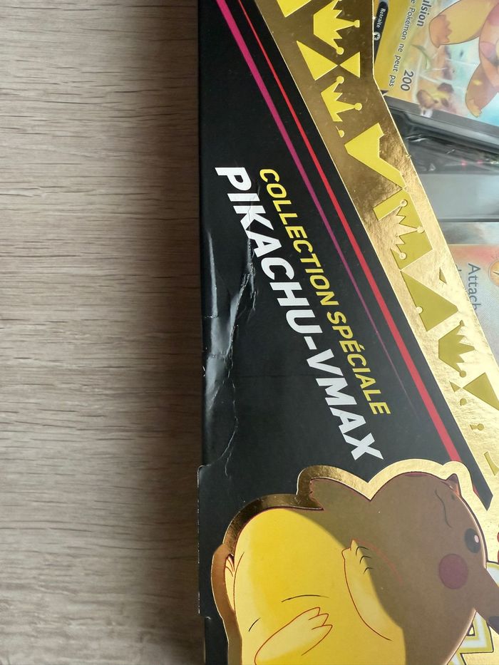 Coffret Pokémon Pikachu VMAX Zénith Suprême - photo numéro 2